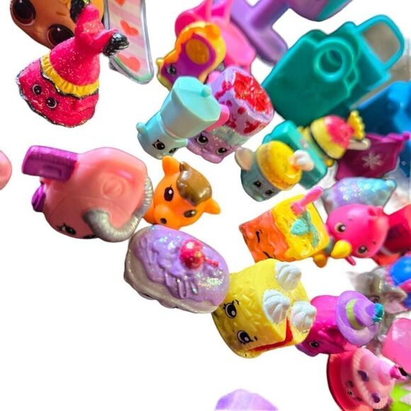 Shopkins Mixed Lot Food Fair Crystal Shoppies 64 peices Random - Picture 8 of 9